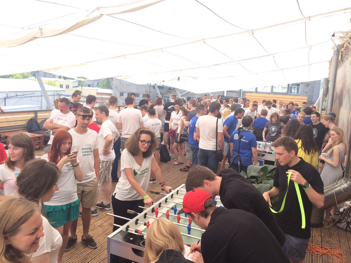 bakhmurnova's tweet image. Ооочень много любителей кикера в одном месте #itkicker #SEMrush