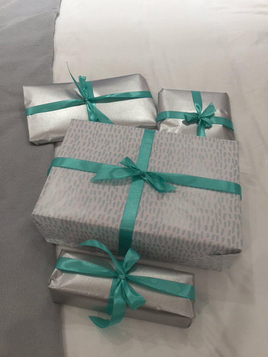 JoanneClark23's tweet photo. Happy Birthday @GrantS3791 😘 hope you like your presents 😁 and hope your not feeling too old now your 25 😉😜😘 xx https://t.co/YSYHlQd4Iu