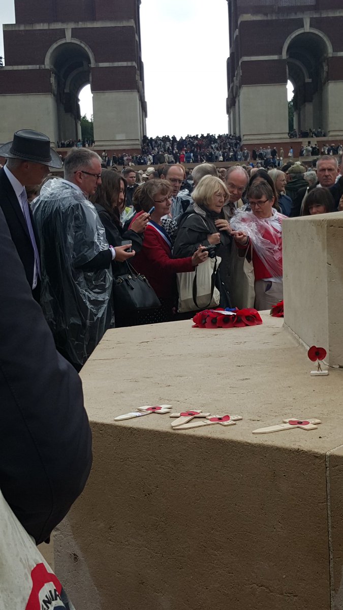 nicjoly's tweet image. At #Thiepval in #France one of my soldiers doing his job was spotted..#141days #somme100