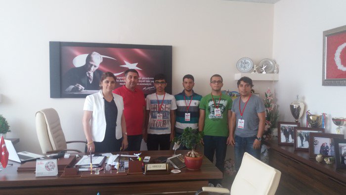 AndroidMobilApp's tweet image. Mezitli İlçe Milli Eğitim Müdürümüz Sayın Dursun KILIÇ hanımefendiyi makamında ziyaret ettik. @ulusalajans