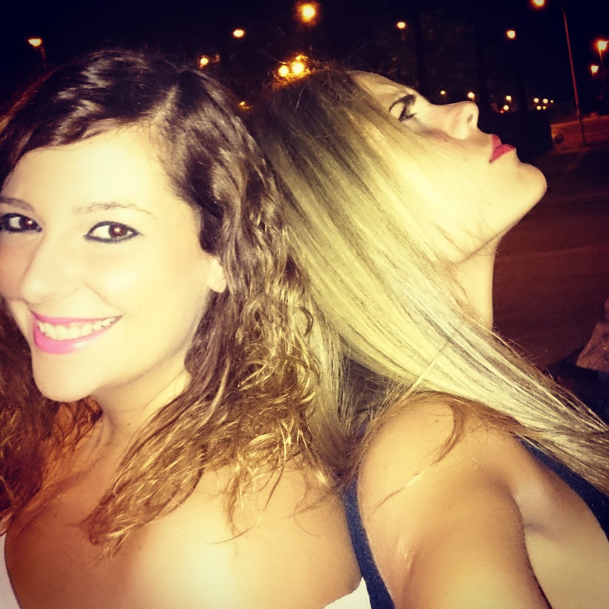 LoReLoReNa85's tweet photo. Chorradas varias volumen 1 jajaja @conconsu89 #CumpleMaria #Kioskito #SantaJusta #dostontasmuytontas https://t.co/804kdLtBTB