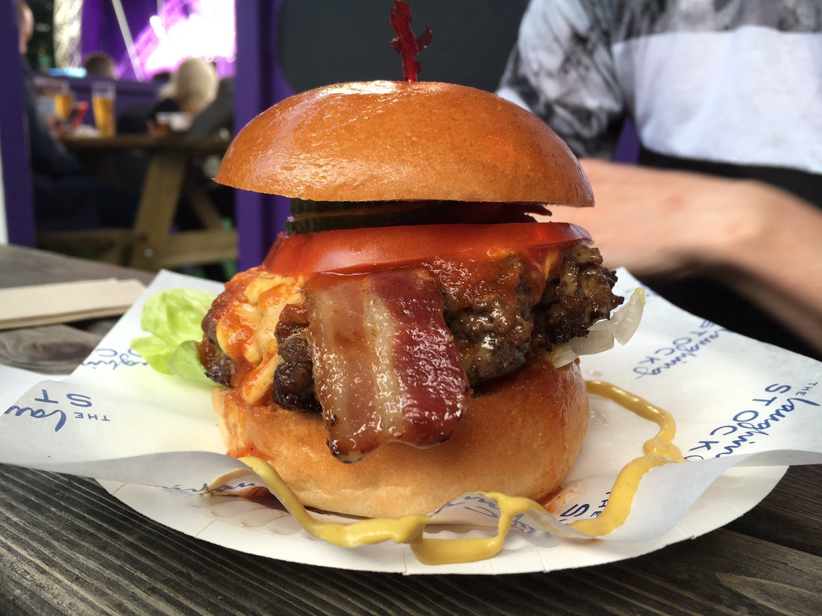 Had major burger envy when <a href="/IAmSpennyBoy/">spenny</a> was munching this from <a href="/Laughing_Stock_/">The Laughing Stock</a>