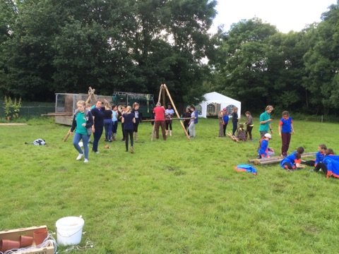 8thIlford's tweet photo. Guides making catapults this am @Chigwell_Row #cometocamp https://t.co/vK3H0NdrZH