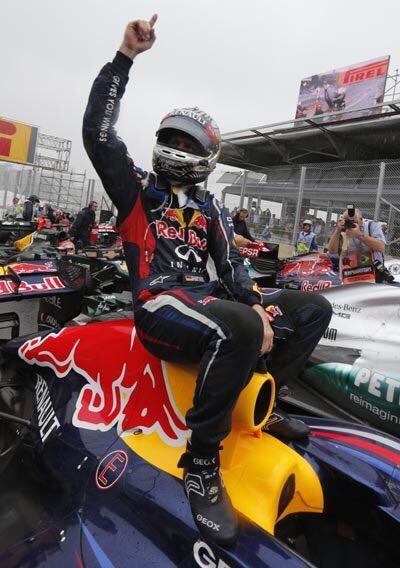 vettel_u's tweet photo. ベッテル誕生日おめでとう!!
#HappyBirthdaySebastianVettel
#HappyBirthdaySebVettel https://t.co/hBbN8ATfhN