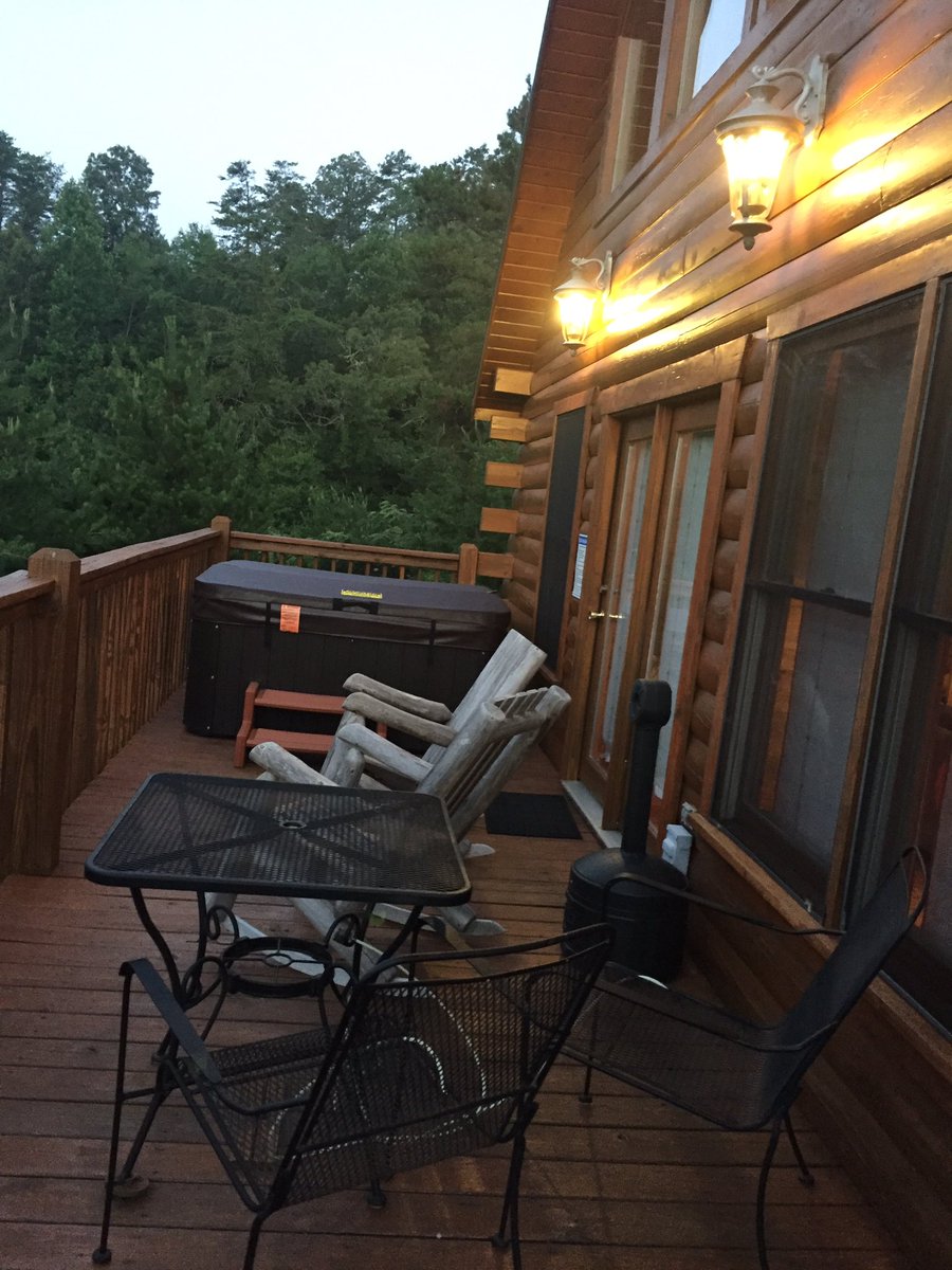 ctpayton's tweet image. Great time in the smokies but it's time to be home! #MyOwnBed #MemoryFoam