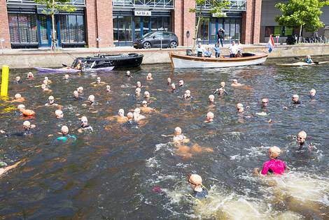 Swim to Fight Cancer in Haarlem succes [video] dlvr.it/LjbWZj