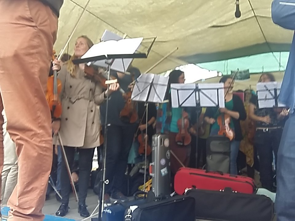 tvdebout's tweet photo. Aujourd'hui #125mars #orchestredebout, 5e session, en direct sur #TvDebout https://t.co/BnpVOmdoSg https://t.co/3s7obOmudf