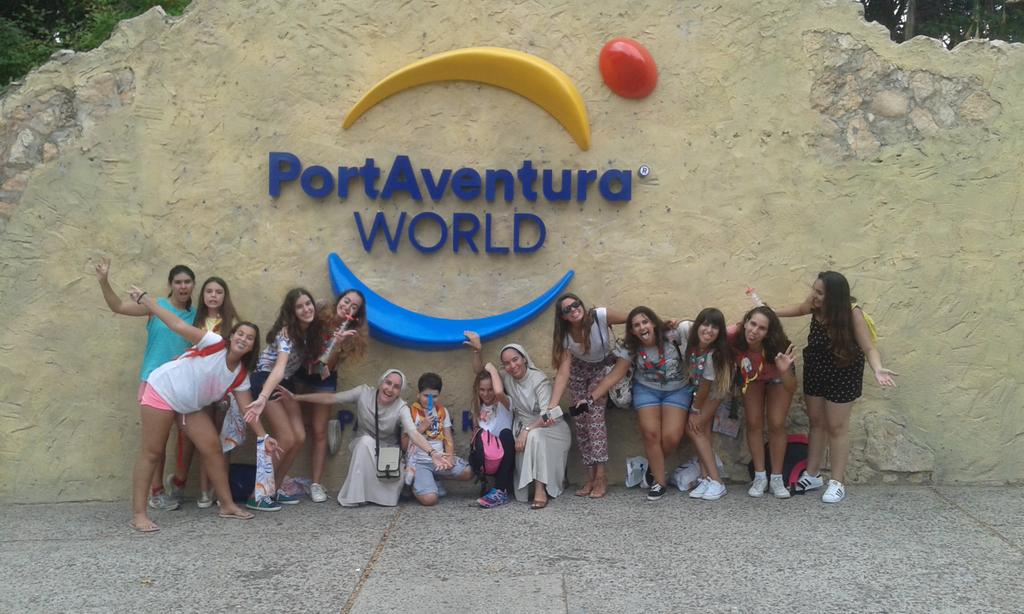 FOCSantaCruz's tweet photo. Primer día del Llar: aventura!!!!! 
#LlarBañolas16 https://t.co/syHtjMl2xO