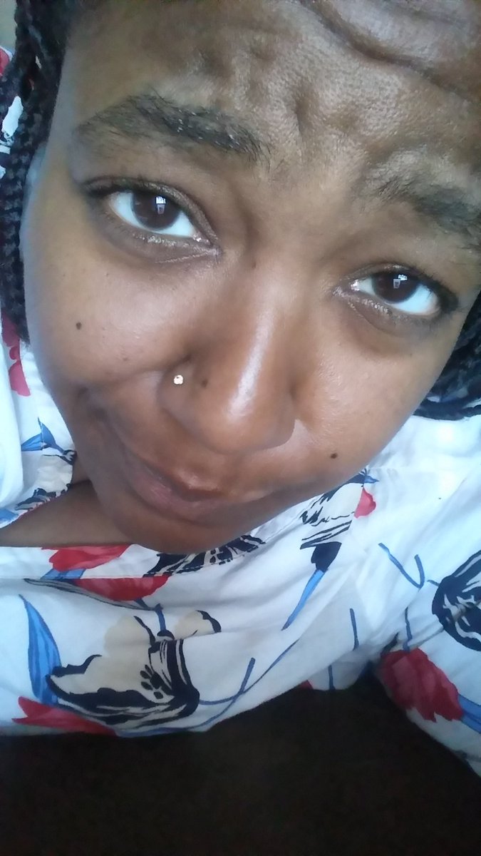 MissAlexisK's tweet photo. @thatdamnboheme meanwhile, I'm like #HalpMe #HalpMePlease #NoLiner #NoSharpie #NoBrowPowder 😂😂😂😂🙈 https://t.co/NPH9XXFrah