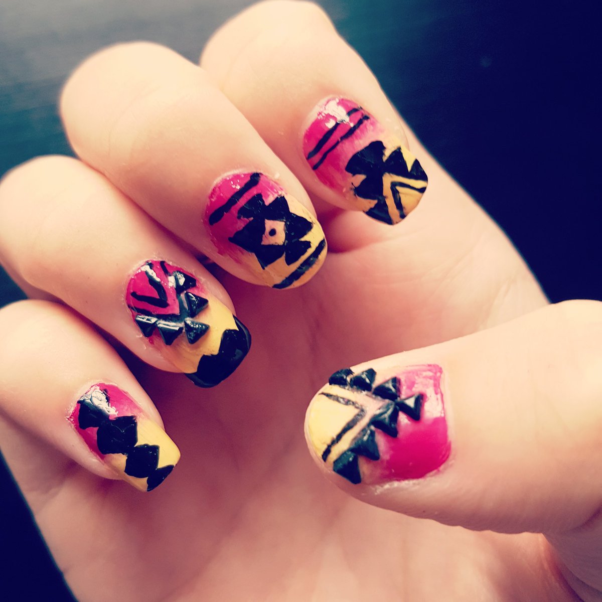 #nailart #aztec #nail #art #polish #vernis #kiko #séphora #peggysage #yvesrocher #bysabrinaazzi #ongles