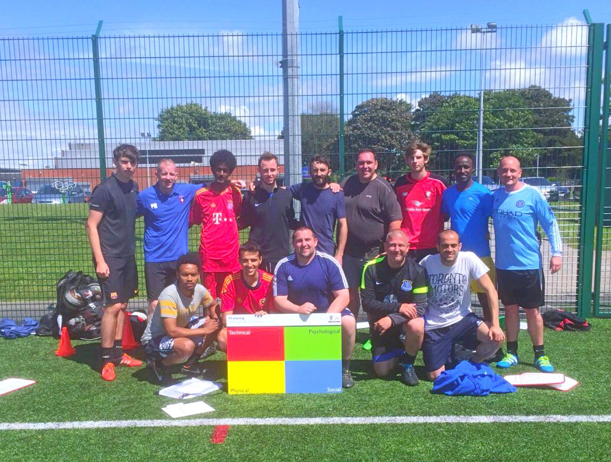 AndrewTCraven's tweet photo. Delighted 2 pass the Level 1 FA Football Badges course 2day @Liverpool_CFA. Met gr8 ppl &amp; FA coaches were immense! https://t.co/mdnGe0HHJX