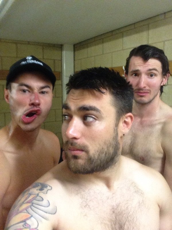 fcultimateuk's tweet photo. Team bonding in the shower #hygiene https://t.co/B1nsFqrezx