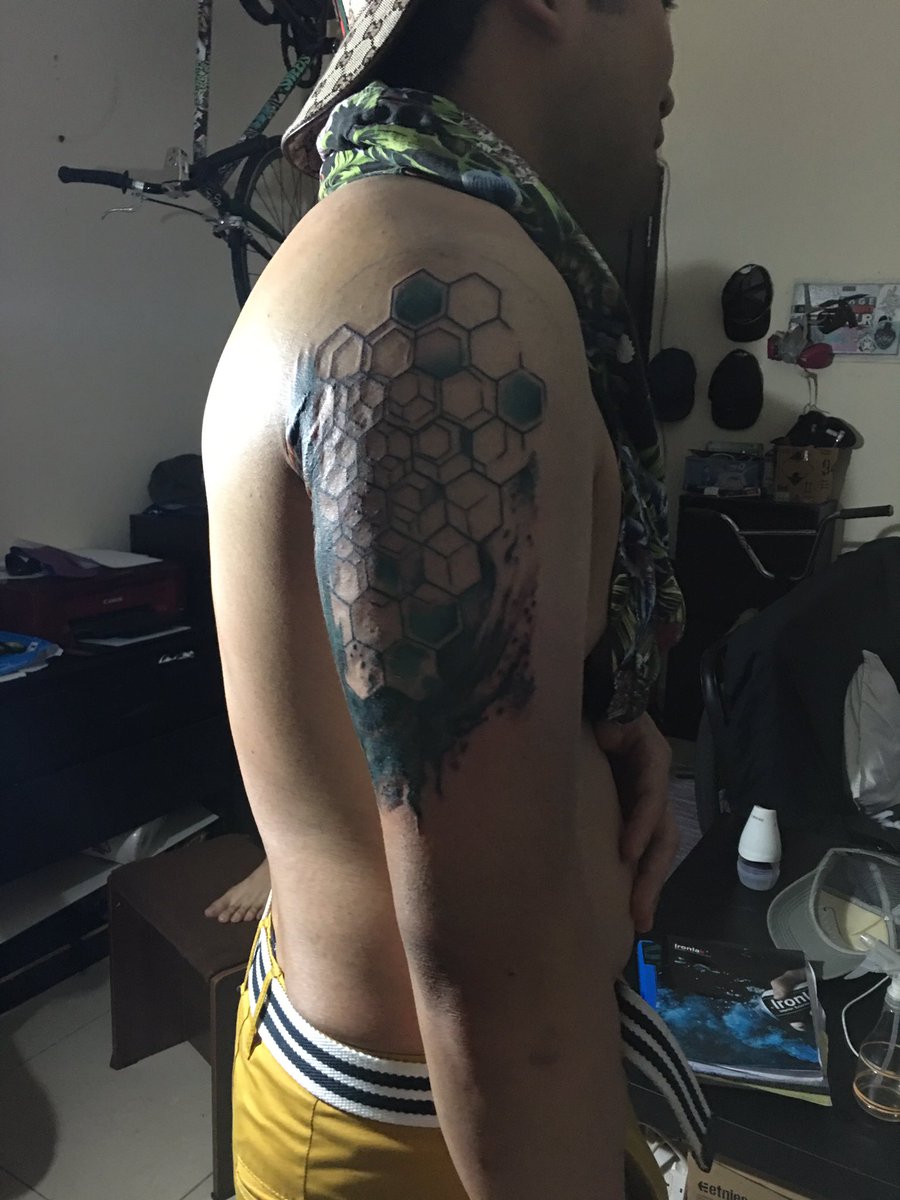 JohnreyCor's tweet photo. #2ndink #tattoo https://t.co/ywgKRAodl5