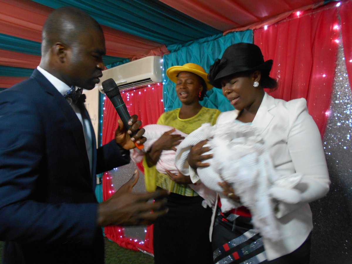 RCCGDC's tweet photo. #SundayMorningLiveAtDC #Thanksgivingservice.#Childdedication https://t.co/1HJWXIyO5x