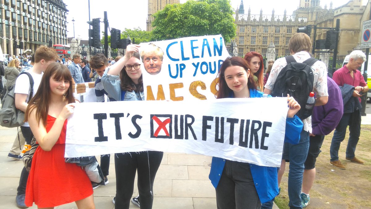 whipper_snap's tweet photo. 'Last Friday, we woke up frustrated that we didn't have a say' #VotesAt16March https://t.co/nP2FIjdnbe