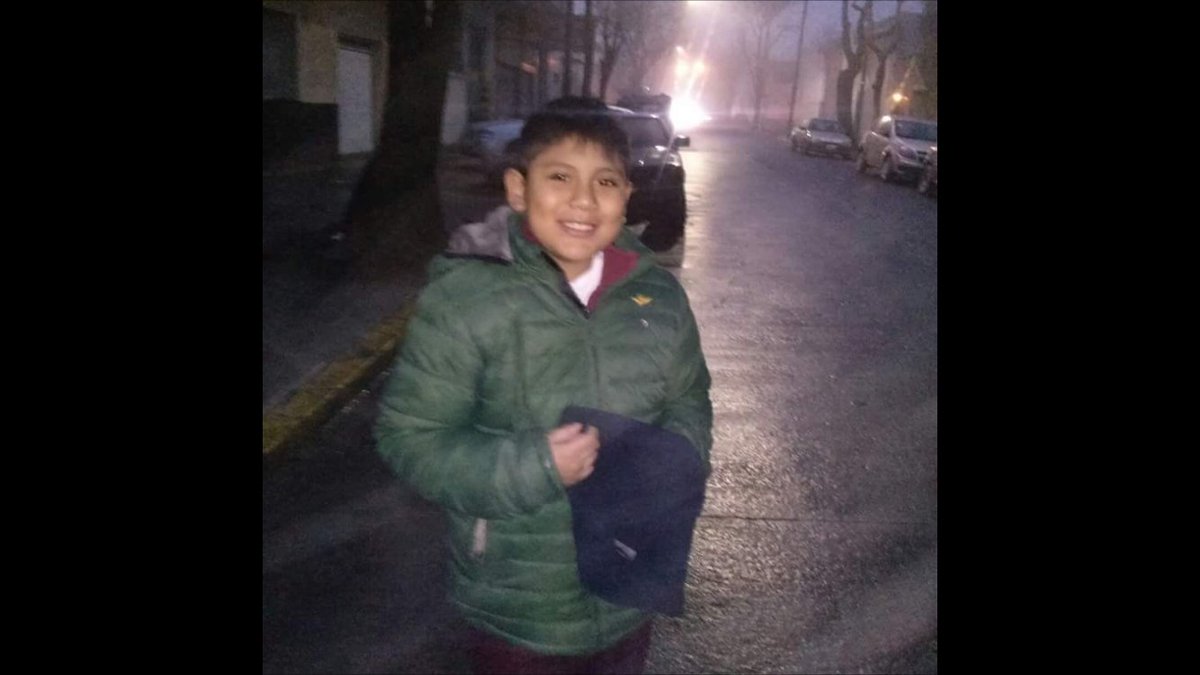 Barken's tweet photo. #EsteFinde @dominiquemetz Hoy es el cumple de mi hijo Gael. 8 años. Mira al cielo todo el tiempo! https://t.co/CLbsJq4lgL