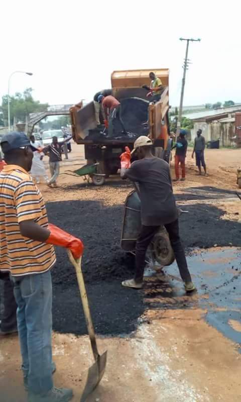 ProfSingu's tweet photo. FLASH: Look at how gov @elrufai is working diligently to transform Kaduna to #Dubai.

#ShameOnElrufai @shehusani https://t.co/LGGwrPIMvW