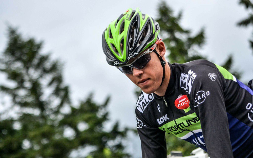 ARKEA-B&B HOTELS (@arkeabbhotels) on Twitter photo ☔️☔️C'est un temps à mettre un norvégien à l'avant de la course. <a href="/vegardbreen/">Vegard Breen</a> +🚴🏻+🚴🏻= 5´ d'avance ☔️☔️C'est un temps à mettre un norvégien à l'avant de la course. <a href="/vegardbreen/">Vegard Breen</a> +🚴🏻+🚴🏻= 5´ d'avance