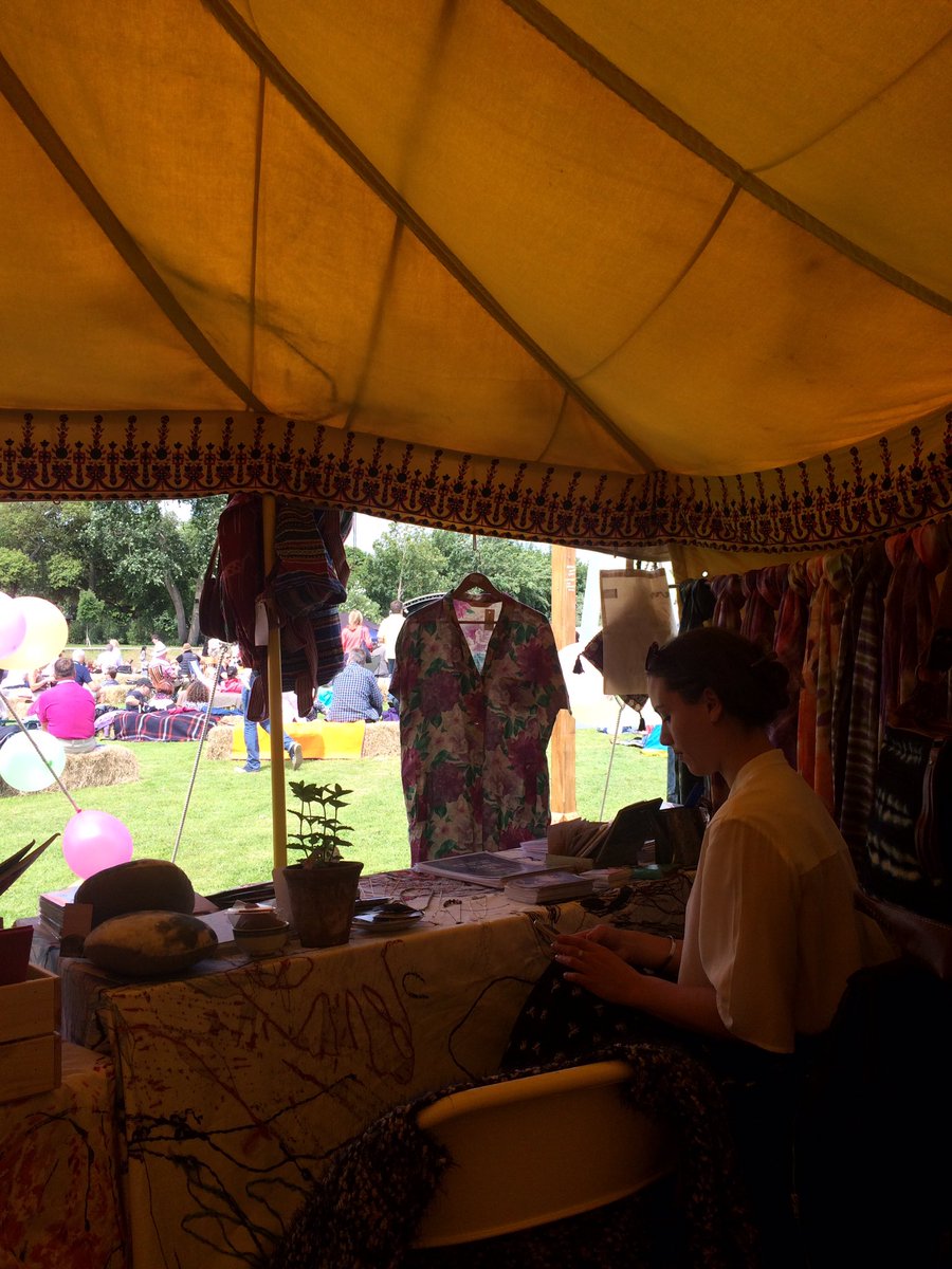 <a href="/koumisandkettle/">Koumis & Kettle</a> fine day for a festival :) <a href="/The_Pig_Hotel/">THE PIG</a>  #smokedanduncut