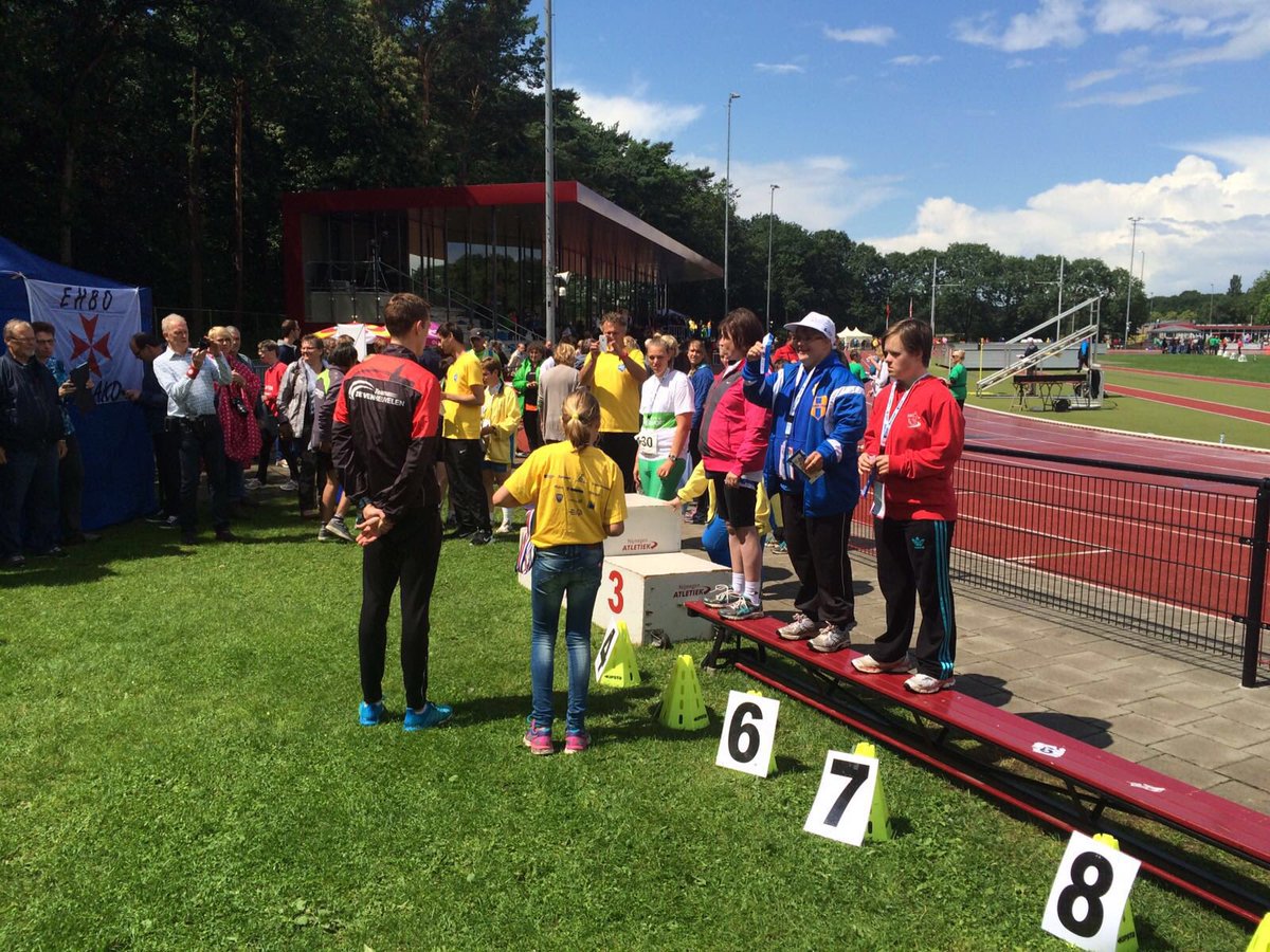Prijsuitreiking bij <a href="/Nijmegenatletie/">Nijmegen Atletiek</a> #sons2016 #specialilympics