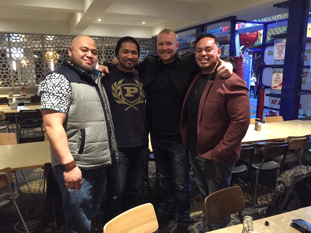 CharlyWMusic's tweet image. Great catch up with a few of the boyz from the crew back in the dayz #AintNothingChanged #OldSkool #Crew 👊🏾