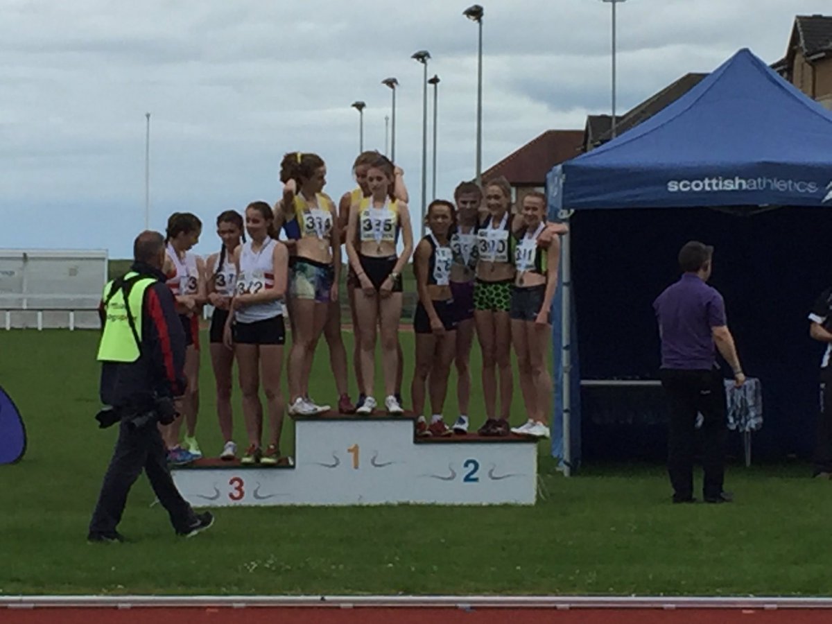 paulallan71's tweet photo. @PitreavieAAC #SALRelays. First medal for the club under 15 girls 4x300 silver medals. https://t.co/eN5j2VZ6GX