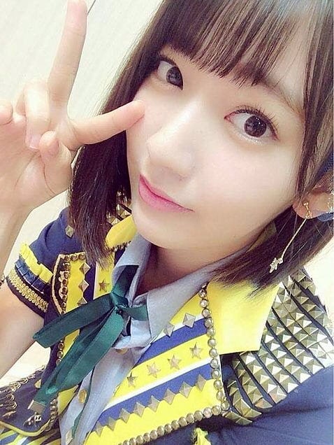 FCH_48's tweet photo. さくらです ！ 🌸

髪の毛ショートにしてみました 💛
どうですか ？

それから 、 総/選挙の選,抜の曲が
お披露目されましたね ！

時か.けの主題歌 😌
ドラマ 、 とっても楽しみです 🌟🌟

ではでは 、 さくら咲け ！ https://t.co/AJpTXGNQnQ