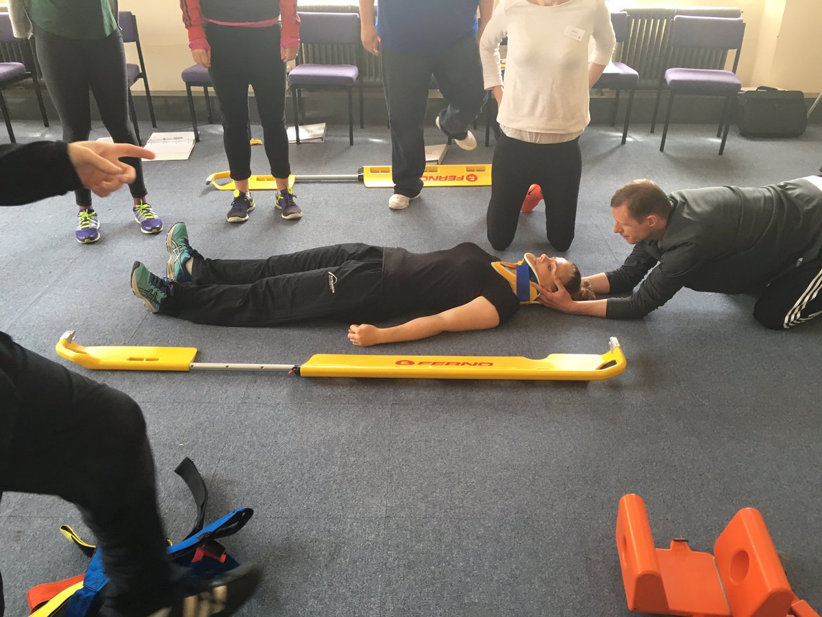 SportsMassageAC's tweet image. Day 2 of the @Lubasmedical Sports Trauma Management course. spine boards and immobilisation. @uk_sta
