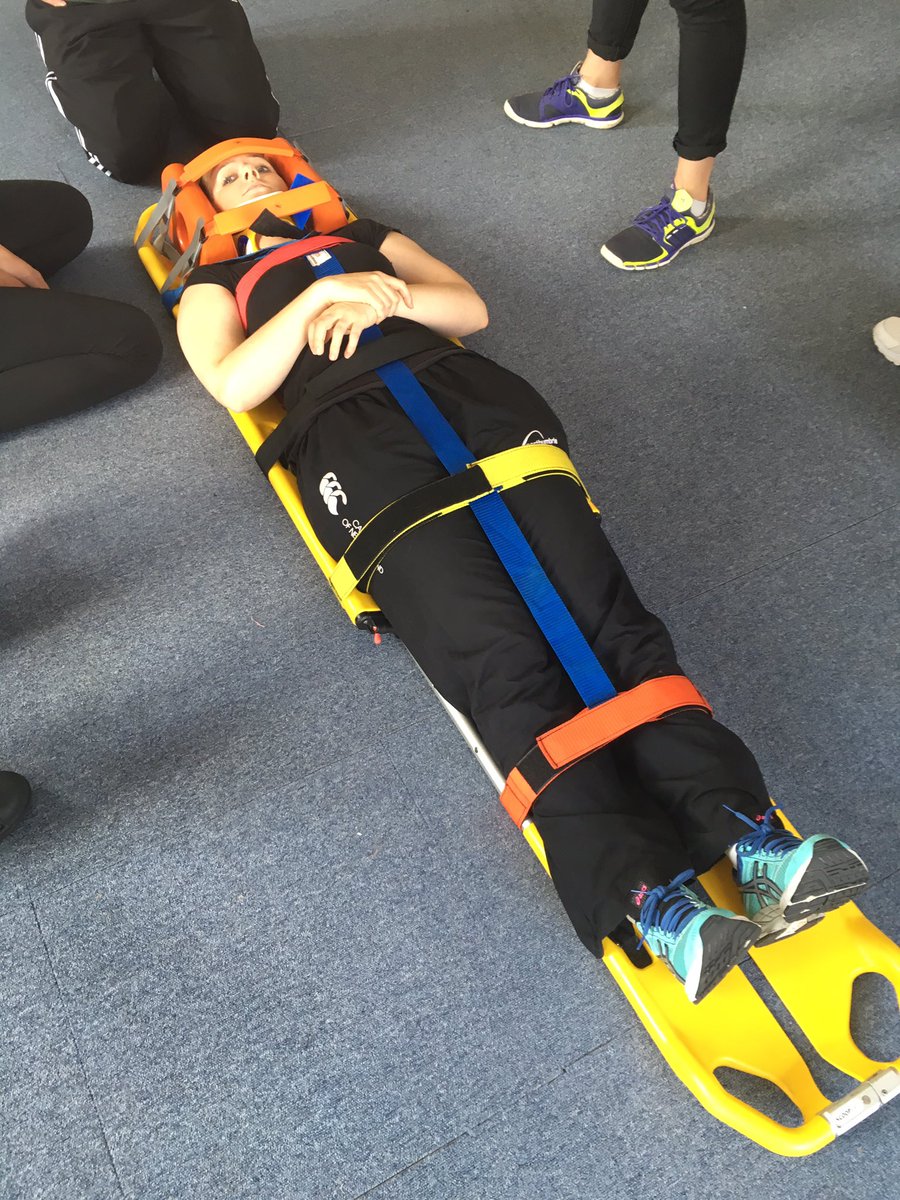 SportsMassageAC's tweet image. Day 2 of the @Lubasmedical Sports Trauma Management course. spine boards and immobilisation. @uk_sta