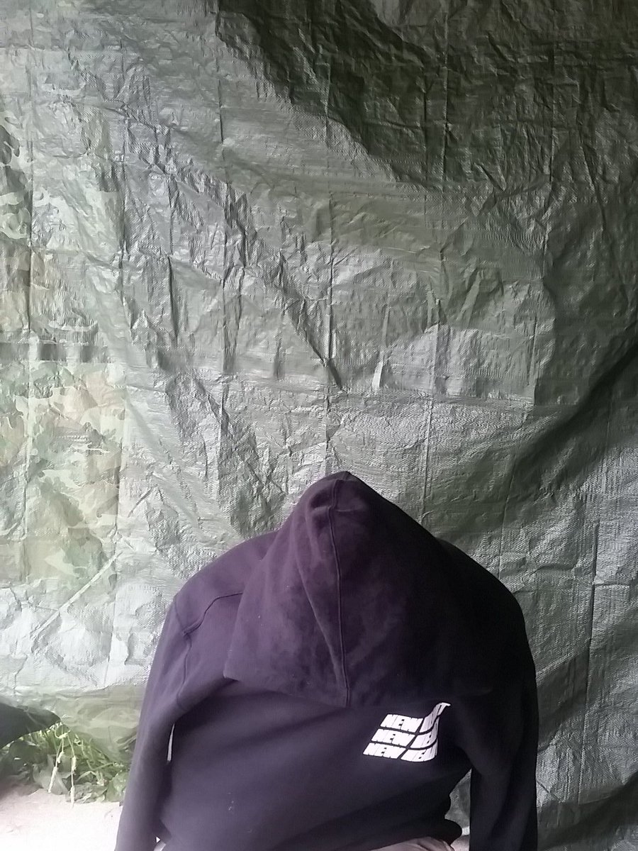 Union__Grove's tweet photo. Which band member do you think is hiding from the rain and has no idea this picture was taken? #audiofeed2016 https://t.co/sr7qvv3FtK