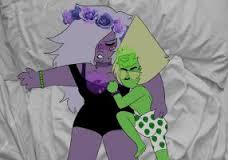 LovingQuartzGem's tweet photo. Wakes up with @Peridotzefab https://t.co/DttFZmbWRW