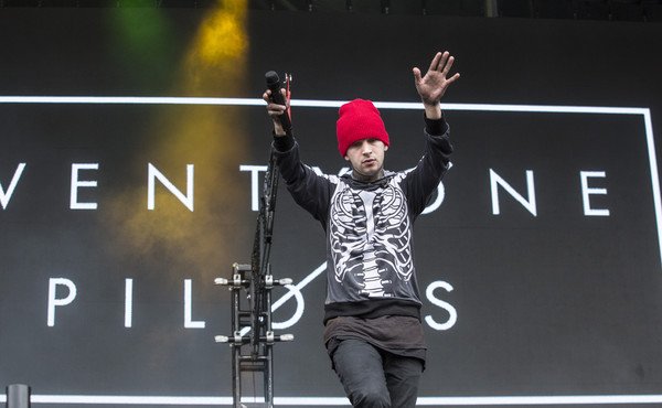 _RoyalConcept_'s tweet photo. ✶ Tyler Joseph ✶ Tyler Robert Joseph ✶
🇺🇸 American-Lebanese 🇱🇧
| Singer | Songwriter | Rapper | Pianist | Basist | https://t.co/CGXxpXrSnT