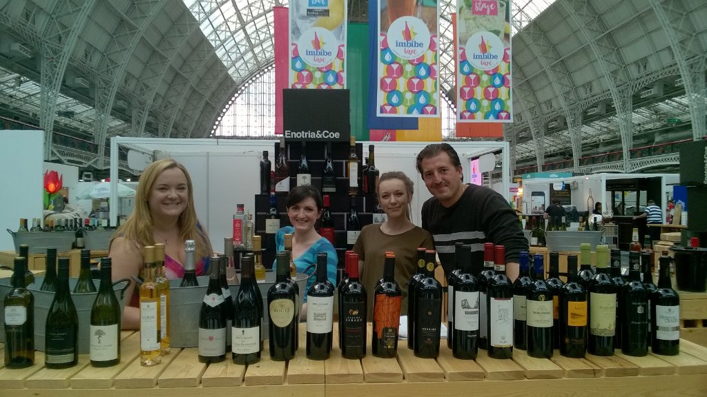 EnotriaCoe's tweet photo. This fabulous bunch have done a stellar job with set up. See you tomorrow @imbibeuk - we're ready for you! https://t.co/wrfrTsBHHe