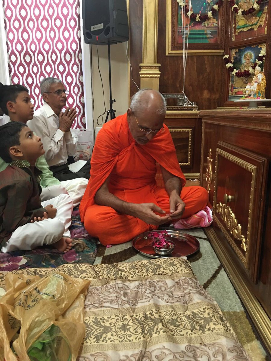 SGadiNewJersey's tweet photo. Sants perform the #patotsav ceremony at our Georgia Hari Mandir #SwaminarayanGadi #Vicharan2016 https://t.co/eei8xdfhbe