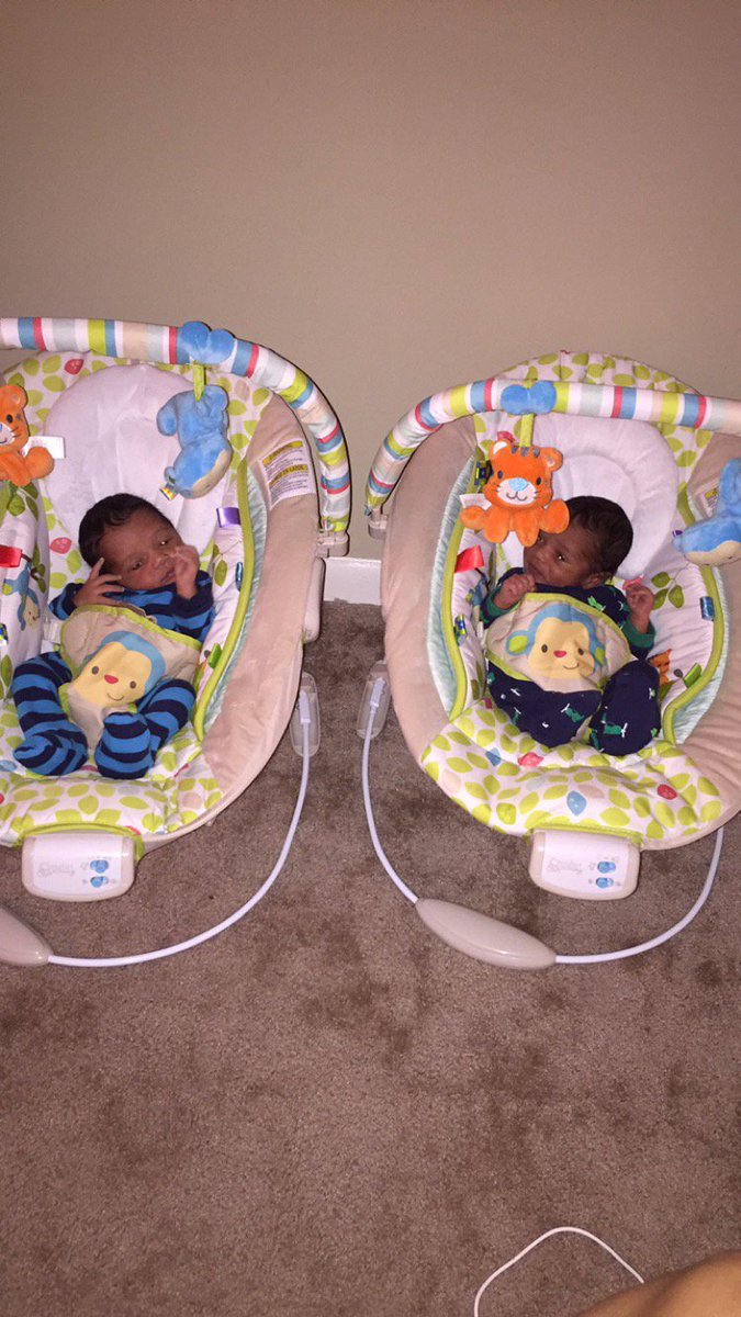 _CyndyLouWHO's tweet photo. my twin boys ❤️👶🏽👶🏽 https://t.co/FTT0C34vr2