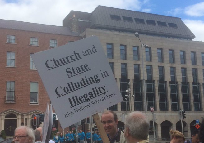NewstalkFM's tweet photo. Hundreds attend rally calling for equality in school admissions: https://t.co/s9EoO8a1x7 #gatheringforchange https://t.co/OJotTSG3Dv