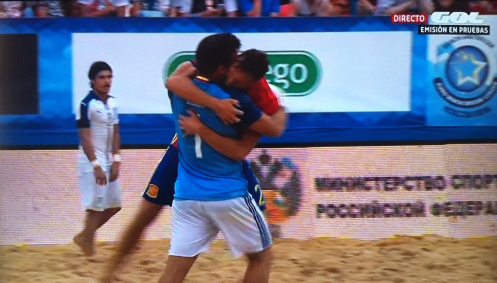 juanjito8's tweet photo. Sensacional España!
🇪🇸4-2🇮🇹
con @fdona1, @antonio3jmh  y 2 goles @RMerida9
Campeones G2
EBSLMoscow
A siguiente fase! https://t.co/8Q47n8B53z