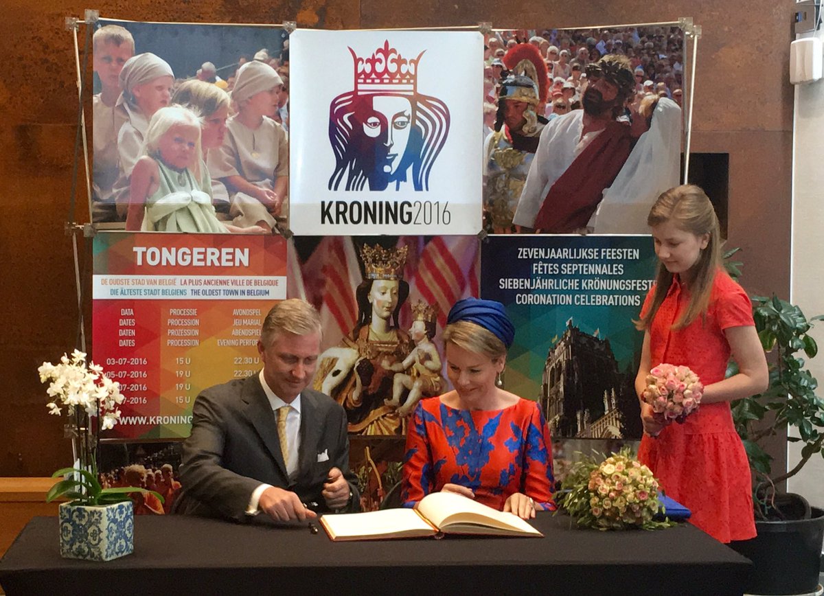 MonarchieBe's tweet photo. 18de editie van de #Kroningsfeesten te #Tongeren. Een levende traditie @stadtongeren @LimburgBe https://t.co/ym1eTLD0tl
