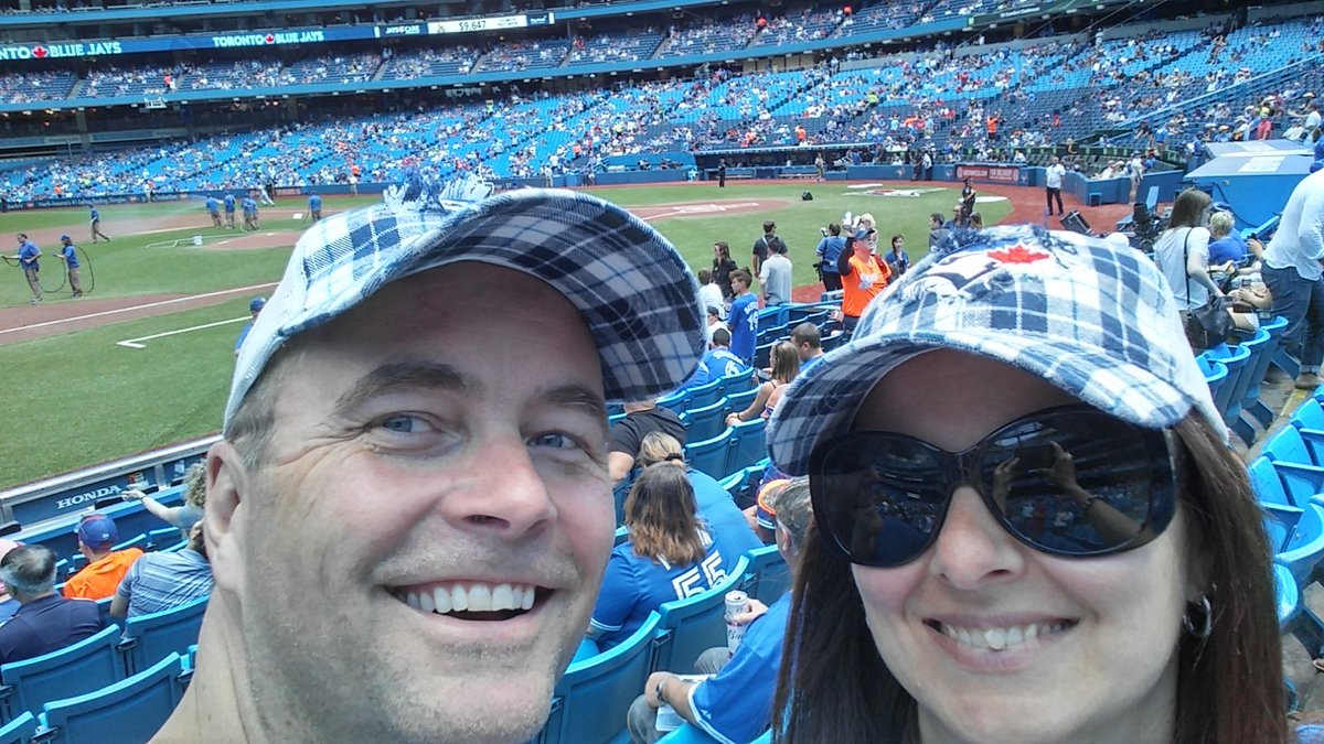 DrakeDebbi's tweet photo. @BlueJays #OurMoment #CanadasTeam bring on a win boys..third day in a row! https://t.co/Fs9HWd13kA