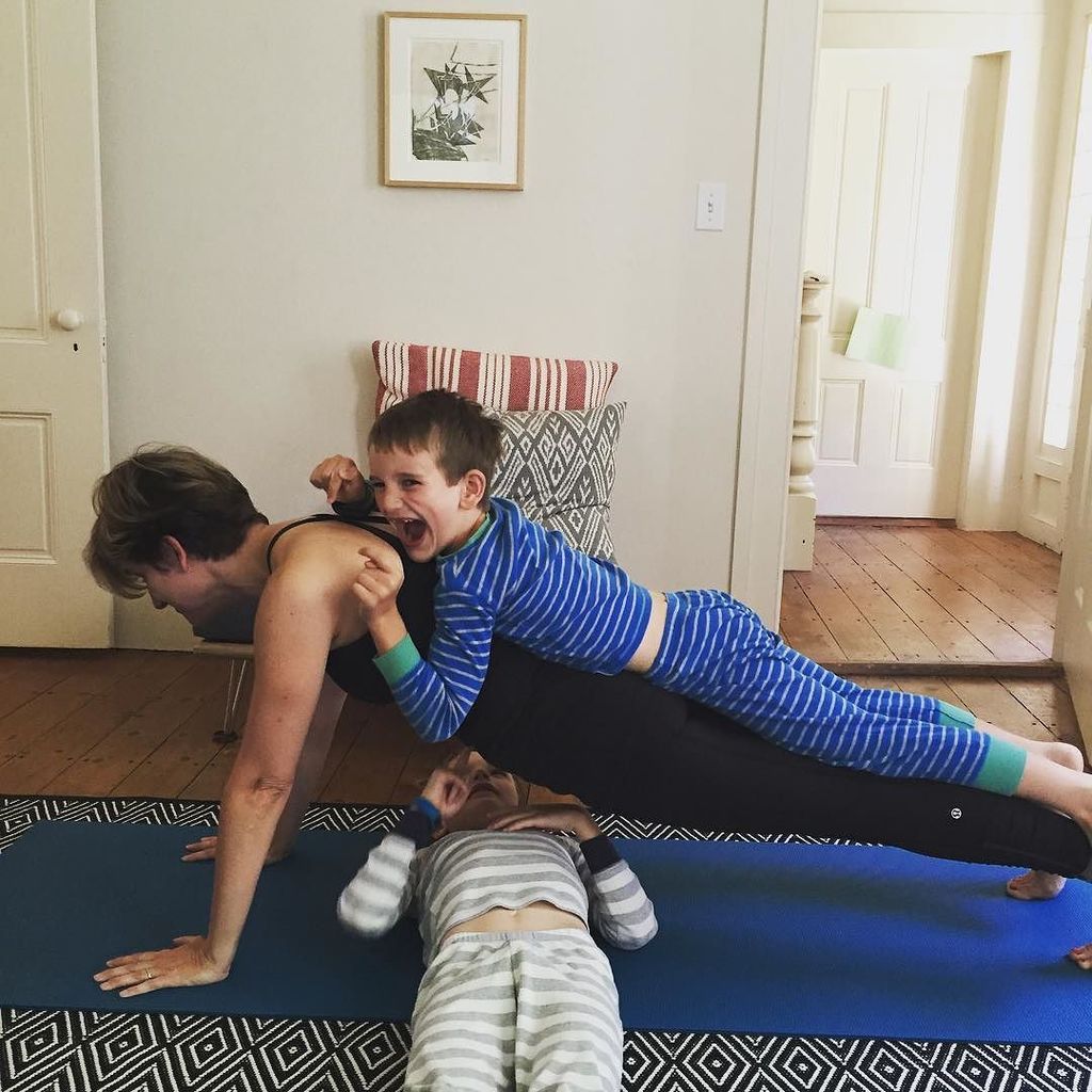 It's super-easy to do the 7-minute workout at my house. #sundayroutine <a href="/nytimes/">The New York Times</a> ift.tt/29EpBJf