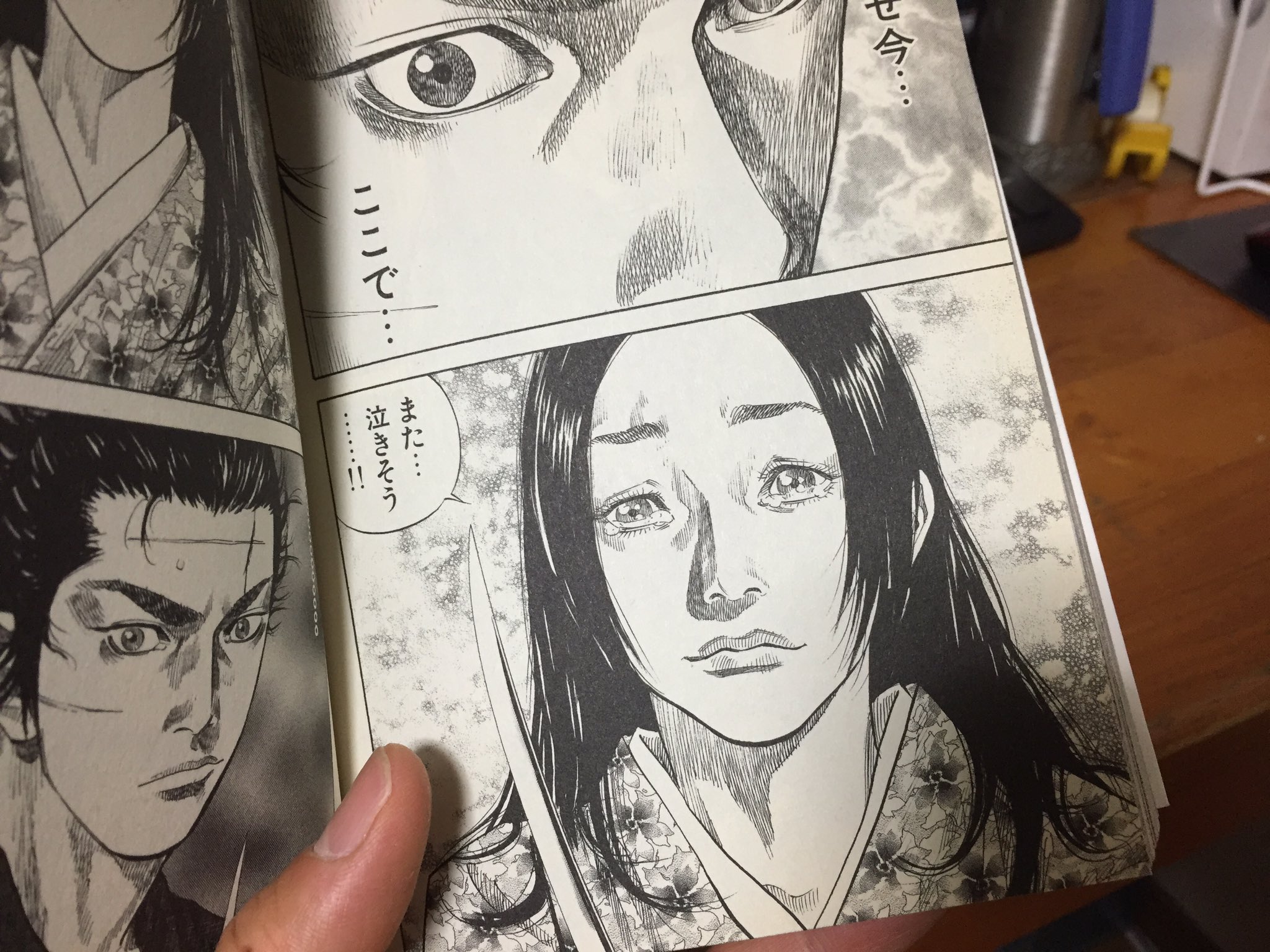 Twitter 上的 ほそかわ制作室 最近 夜な夜な寝る前にバガボンドを読み返してる 10巻の柳生編の おつう の絵がいい 特にこのコマ この表情 T Co Wwlcq5gxpc Twitter