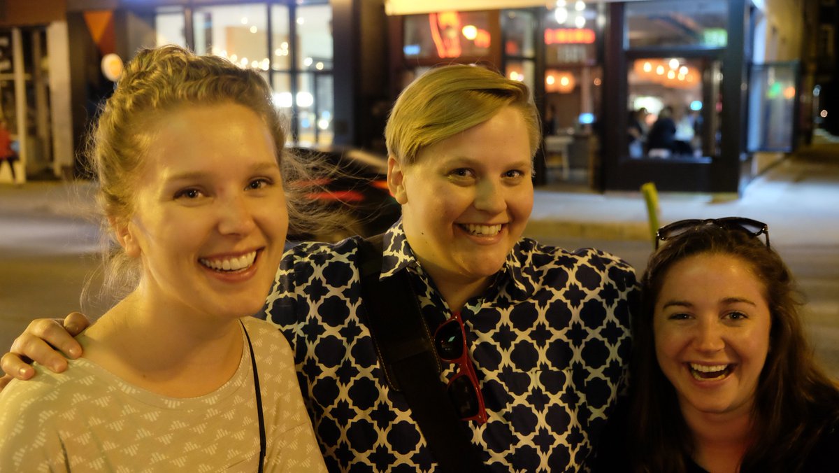 KelsieHuff's tweet image. .@volumesbooks Open Mic #YouJokeLikeaGirl! created by @FemComique grad @ElyseNylin! PICS: tinyurl.com/gte4gkg