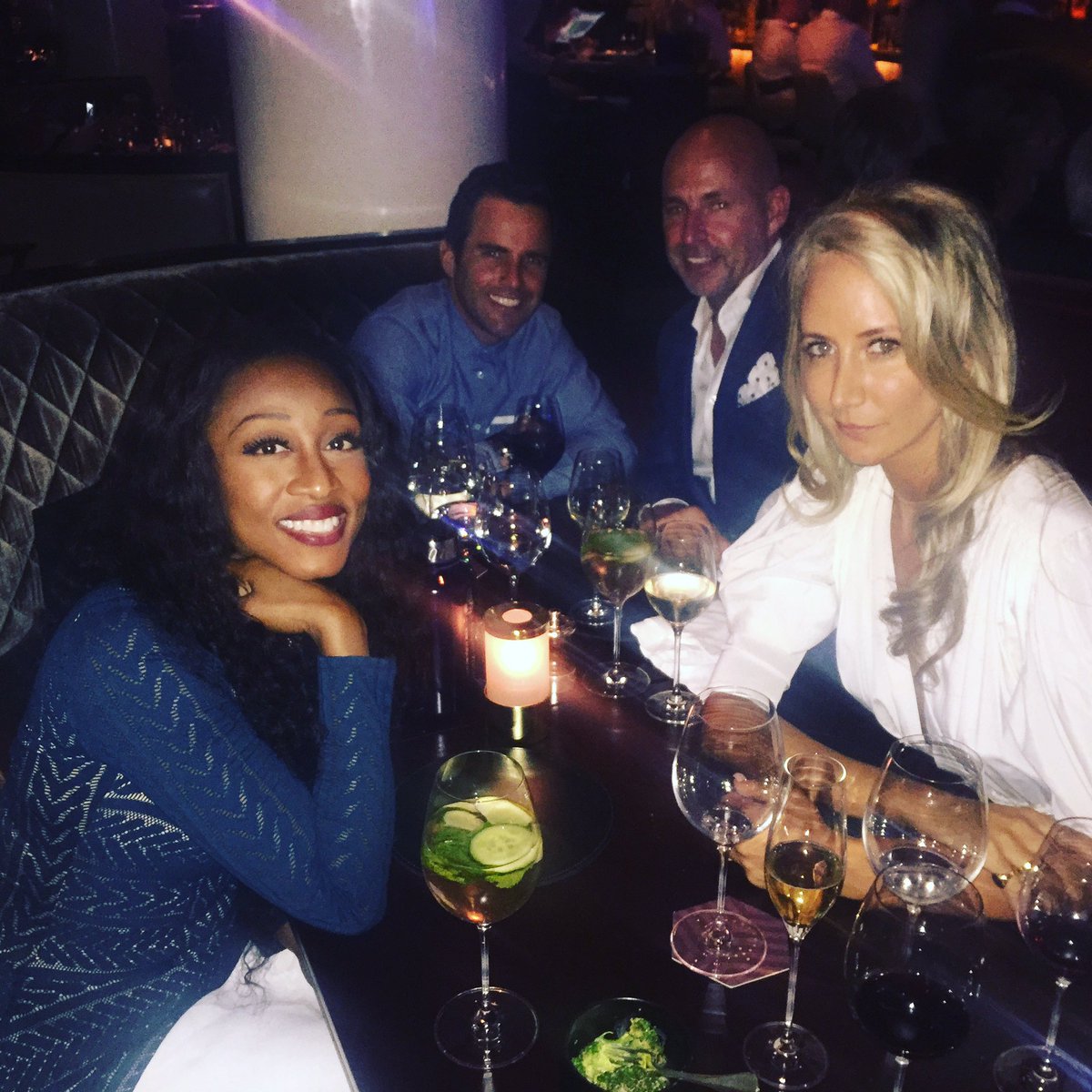 nickjeffries70's tweet photo. Great night out with #wattsglobal #beverleyknight #ladyvictoriahervey #jamesokeefe #nickjeffries @nubuilds https://t.co/LfceSpIHmQ