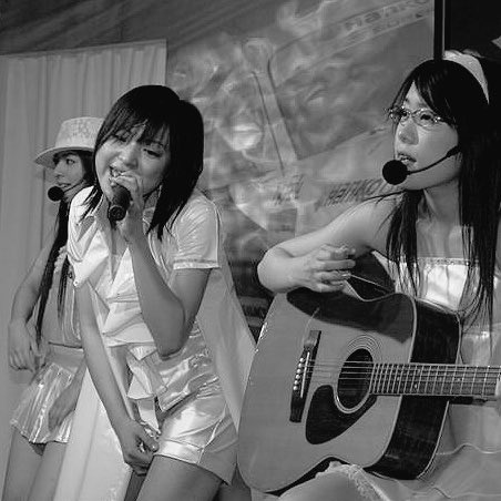 sayatea's tweet photo. 【重要なお知らせ】 https://t.co/RdDix24uAR

↑ままままさかの再結成なるか？！

それではみんな一緒に
ハレンチ☆パーンチ！！！

#ハレンチパンチ
#きゅい〜ん'ズ
#大空さや
#小笠原p
#再結成 かも https://t.co/aZZDSyKerv