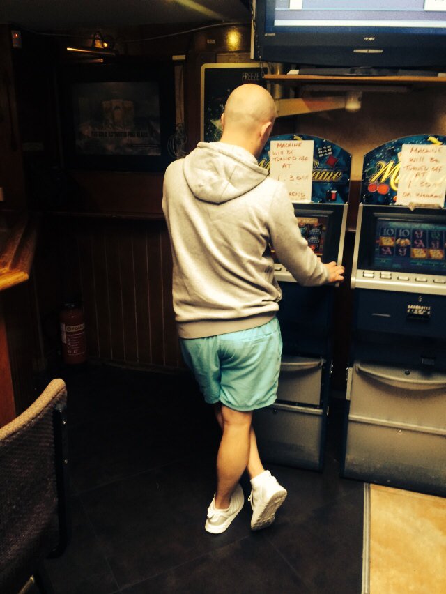 GickGick2's tweet photo. Knocked out of Wimbledon early this what he reverted to @daviespratt @mouseywright https://t.co/82Z77RXB6p