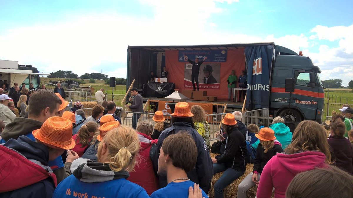 Prijsuitreiking paardrijden bij <a href="/manegepb/">Prinsenbankhoeve</a> in #wijchen #soecialolympics #sons2016.