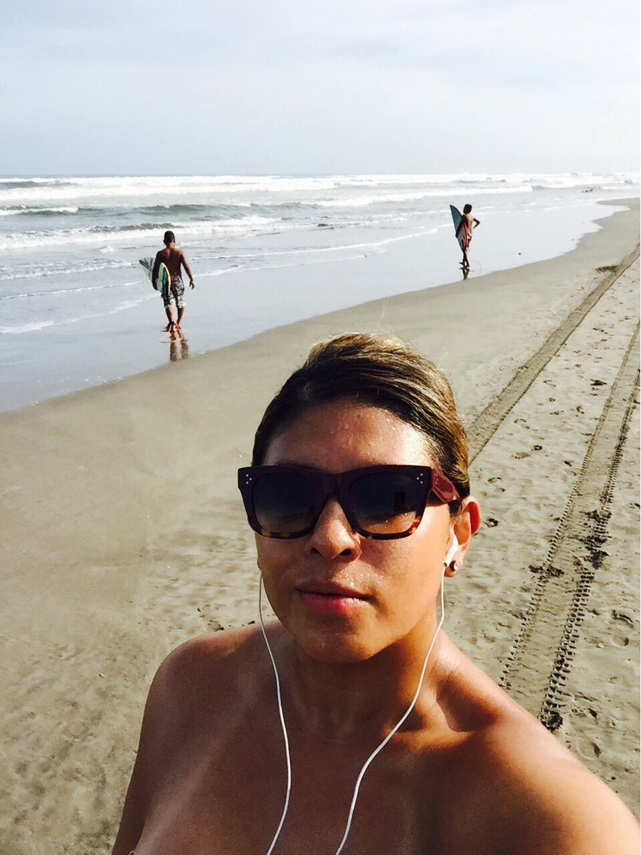 CarocLine's tweet photo. Woke up with #twoguys 😜 #acapulco real @XGames #surf #waves #kids #surfers #beac #carolmirez https://t.co/V9Mec5xfYP