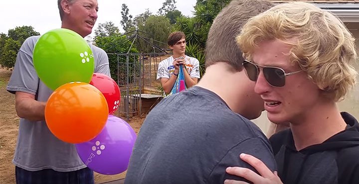 Jauns.lv tweet media