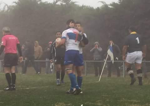 columnaderazta's tweet photo. #Rugby: Universidad Católica derrotó 41-19 a Alumni. Foto @RugbyUC

#LosCruzados
#CDUCenelcorazón https://t.co/7qkeIDoApC