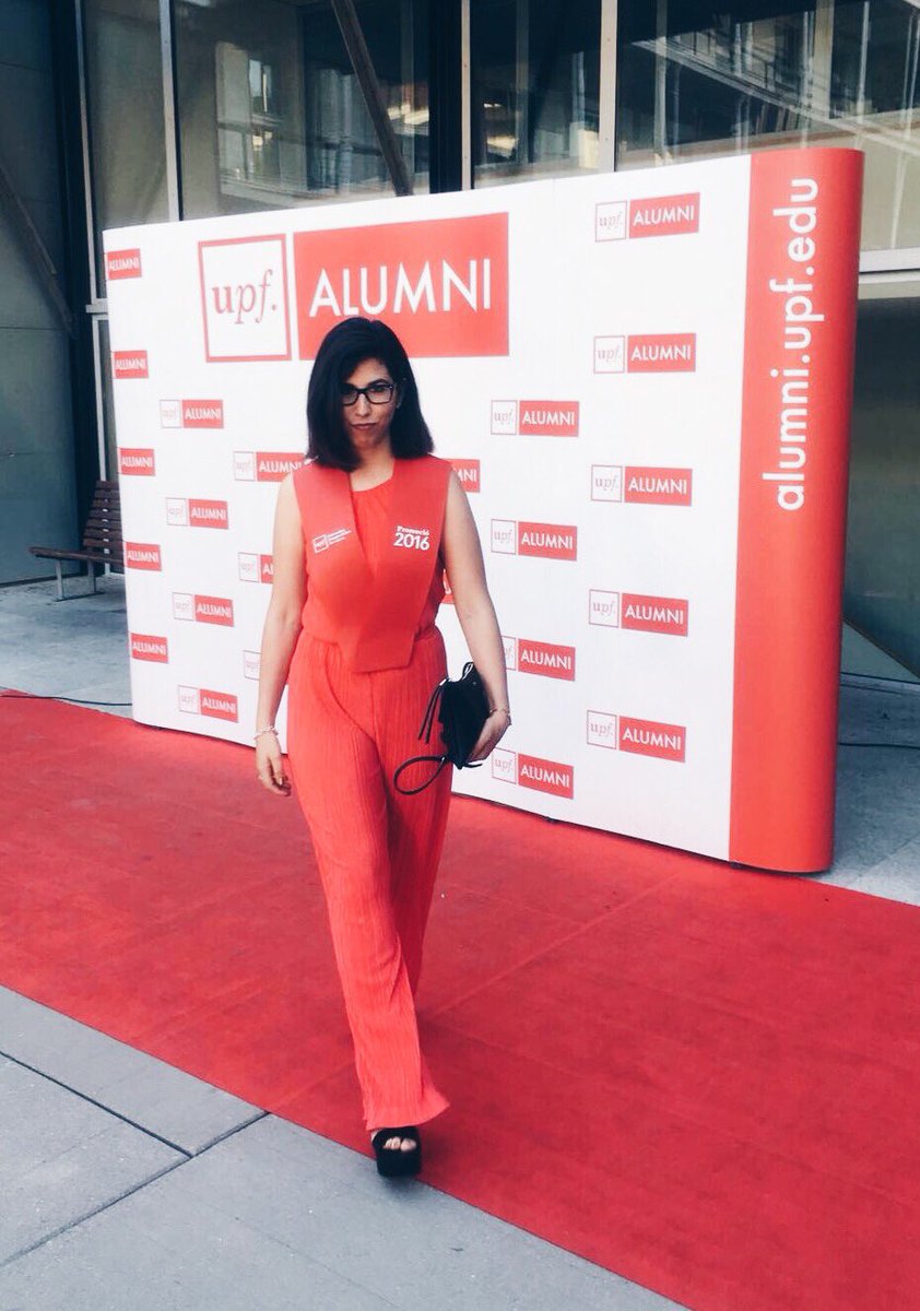 vetsop's tweet photo. Finally!!🎉 Recent graduate on Business and Management @univpompeufabra 🎓🙌🏼💁🏻 #UPF #graduation #GraduacioUPF16 https://t.co/wWeorxBI5B